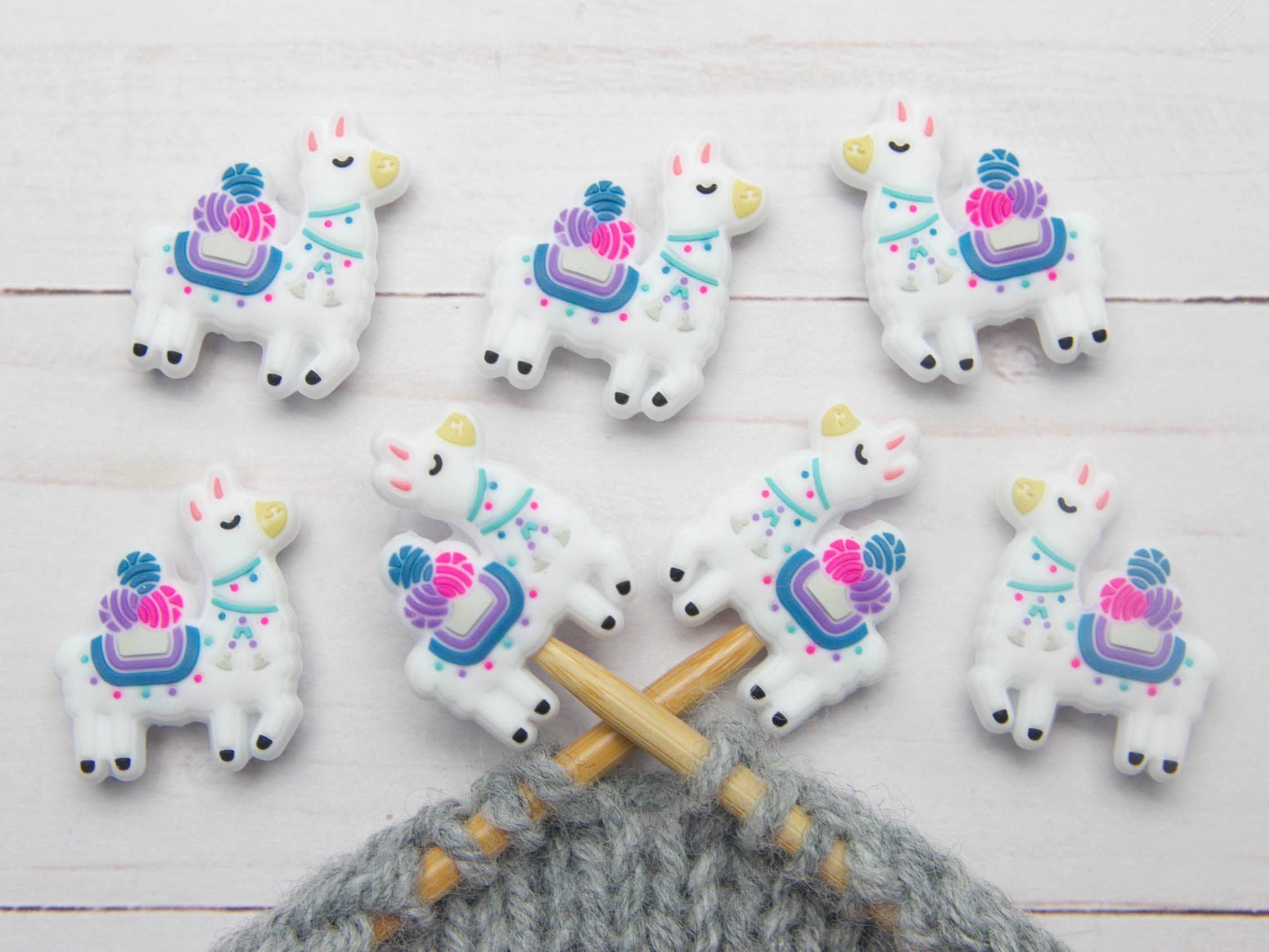 Yarn Loving Llama | Stitch Stoppers