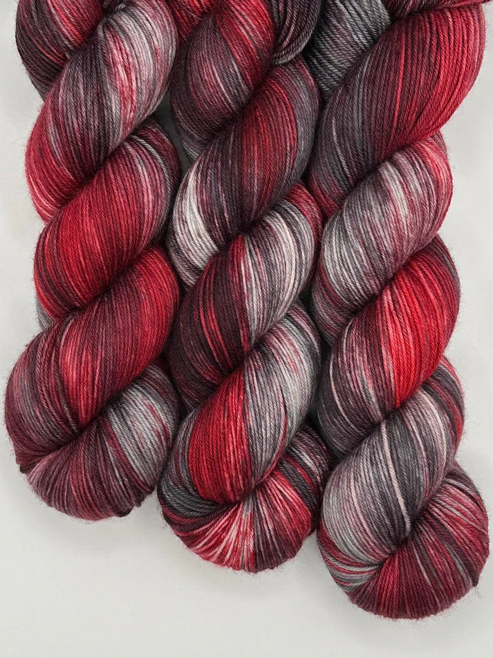 Crimson Moon - Fingering Sock