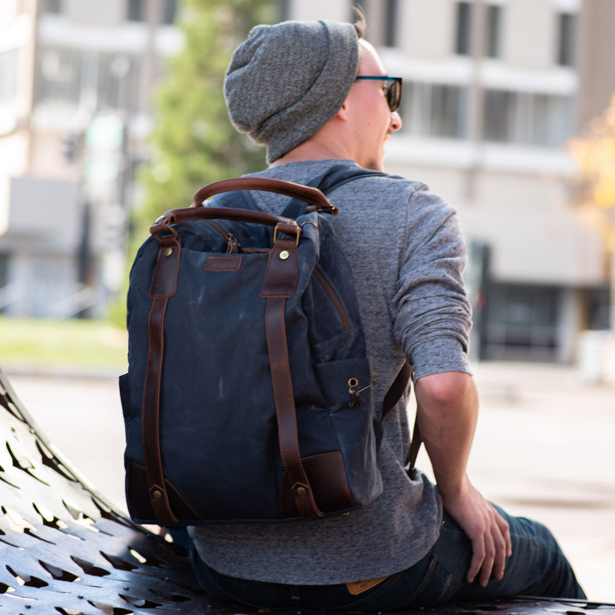 della Q Maker's Canvas Backpack